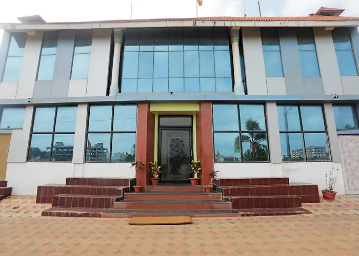 Oyo 3072 Royal Villa Puri