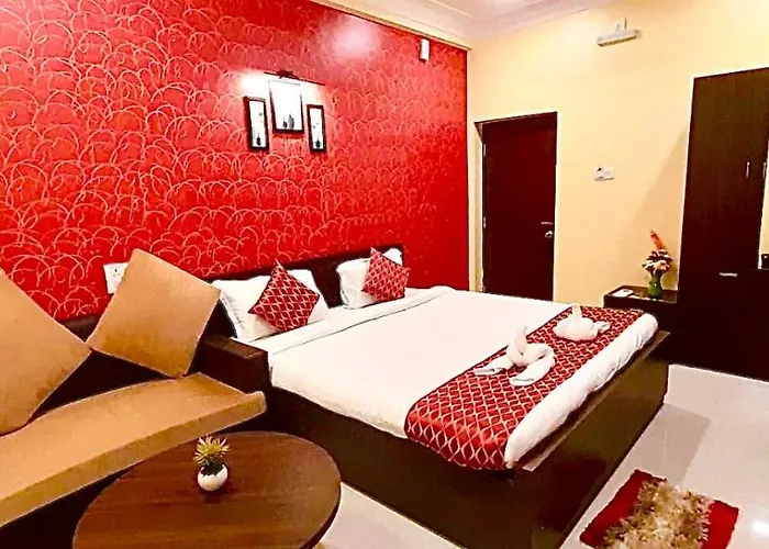 Hotel Maximilian Villa Puri