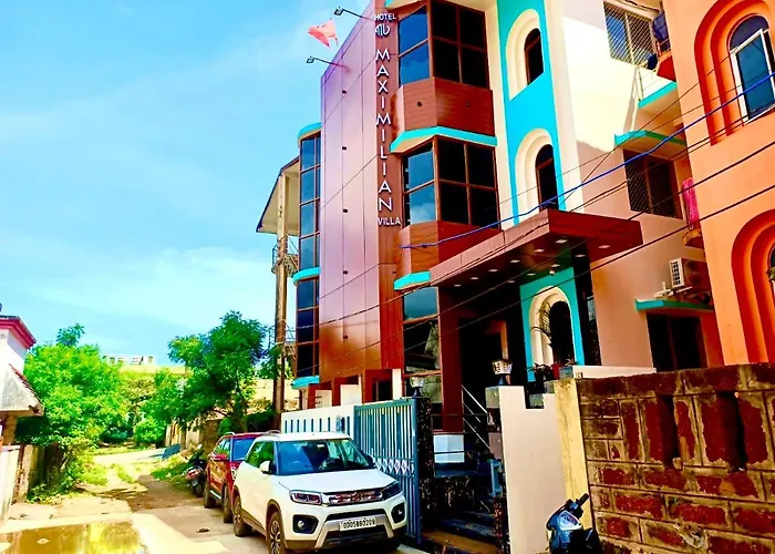 Hotel Maximilian Villa Puri